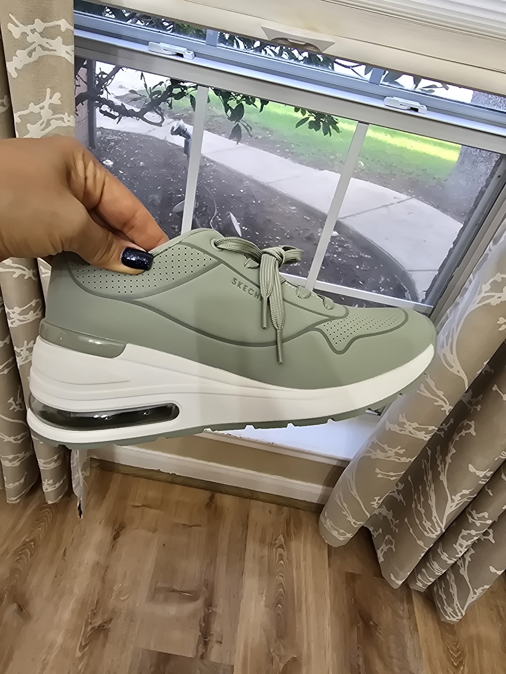 Skechers Women's Sage Green Air-Cushioned Sneaker With Heel